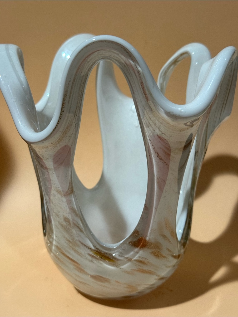 HQT Hand Made Home Design White Swirl Art Glass Encased Gold Glitter Sculpture